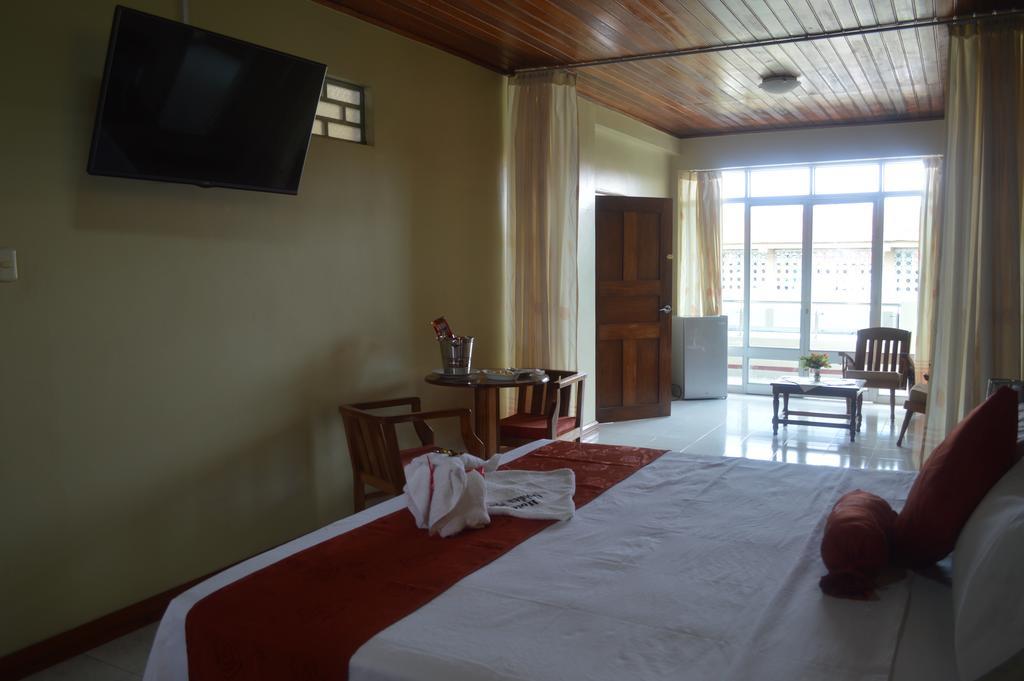 Hotel Golden Star Iquitos Habitación foto